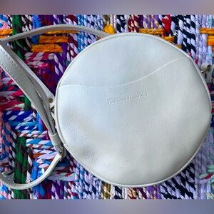 Portland Leather - NWOT - Large Circle in Pearl ✨
